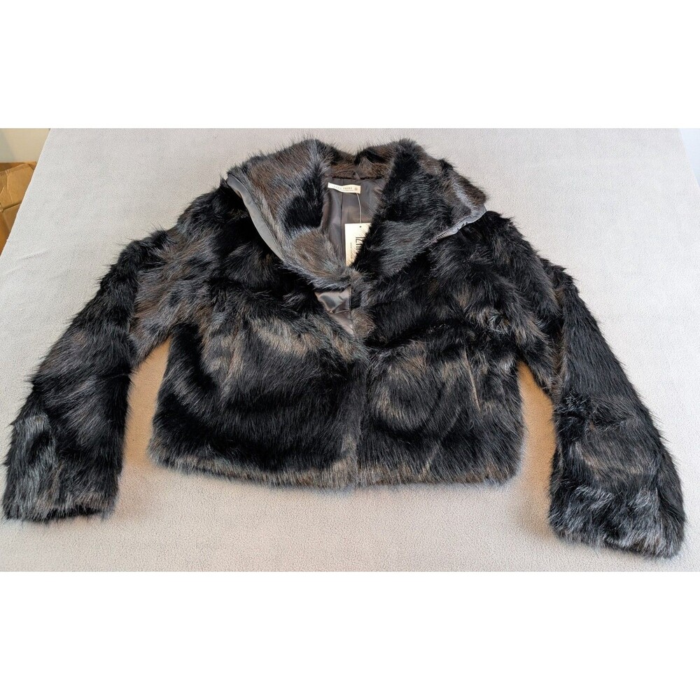 12th Tribe Faux Fur Cropped Jacket Womens M Black Style PJ18604-BLK